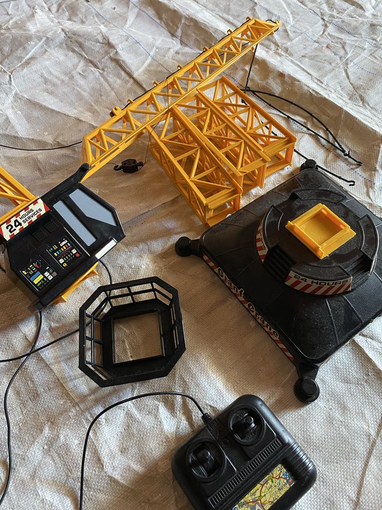 Grua de brincar telecomandada