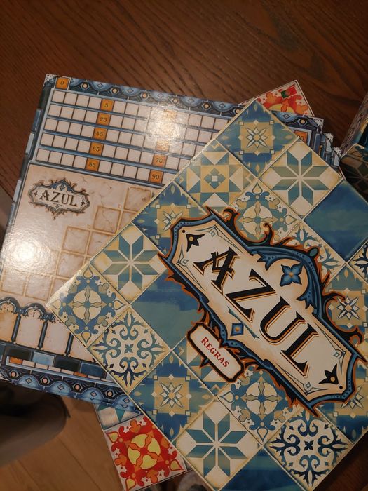 Boardgame - Jogo Azul como novo em Português com expansão incluida