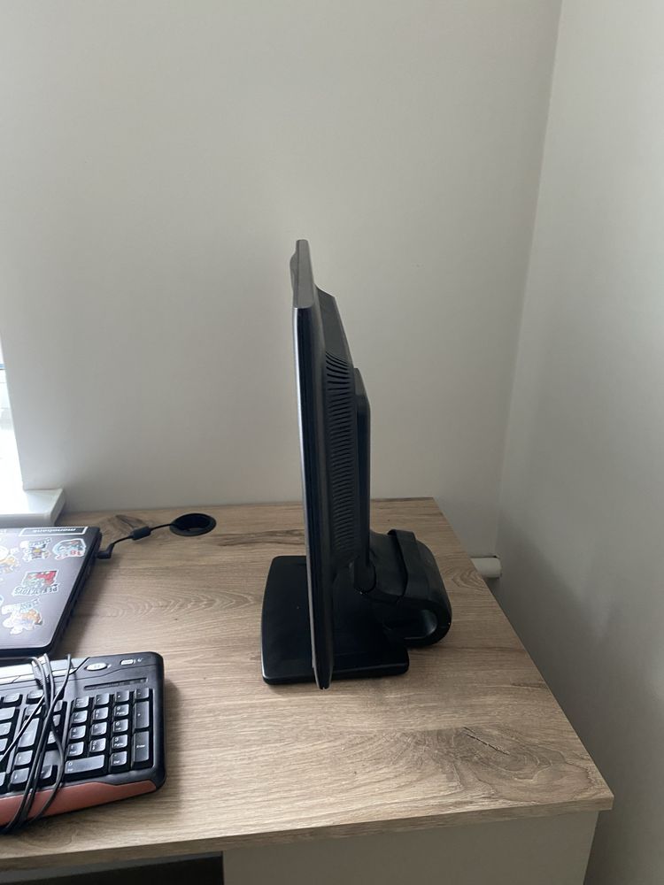 Монітор HP 2206xc