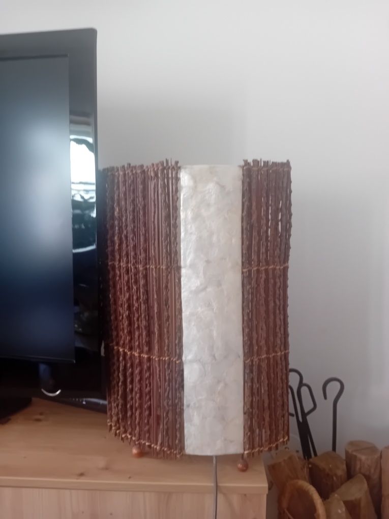 Candeeiros de mesa