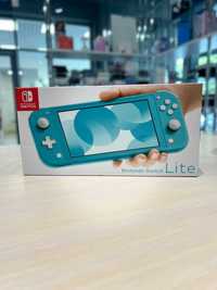 Портативна ігрова приставка Nintendo Switch Lite (Turquoise)