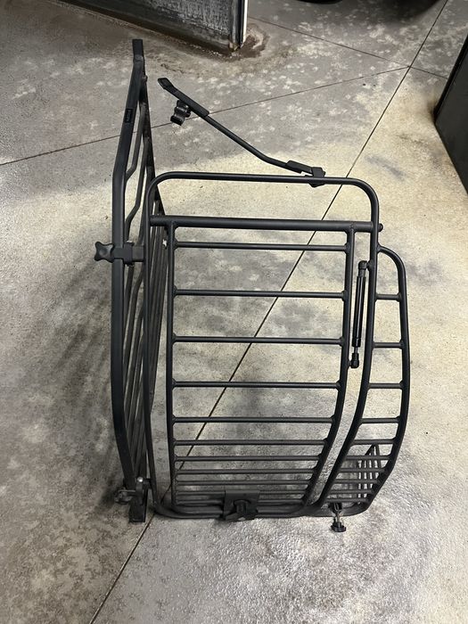 Klatka na psa Volvo XC60