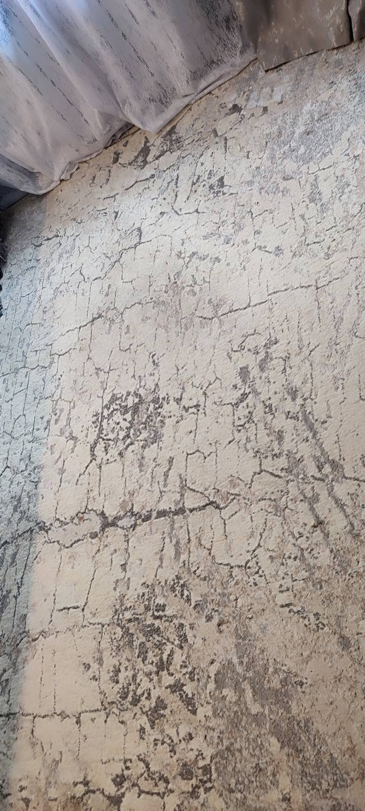 Продам новий ковер. Розмір шир.2м-довжина 2.25.
