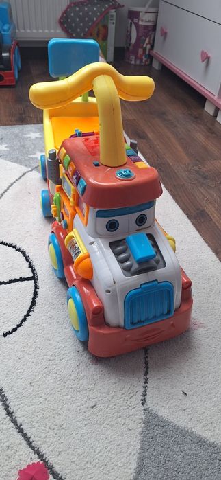 Jeździk chodzik pchacz ciuchcia