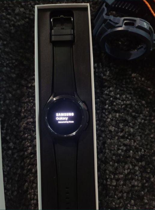 Samsung Galaxy watch 4 classic 46 mm