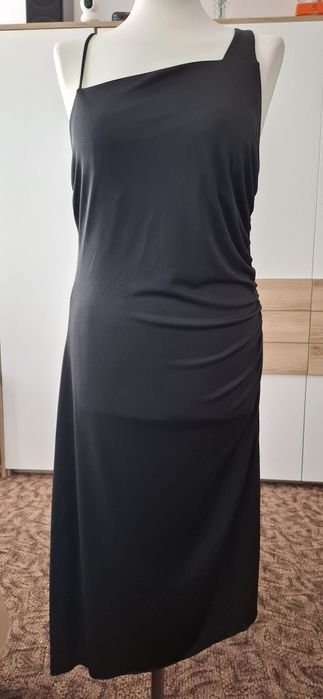 Sukienka asymetryczna