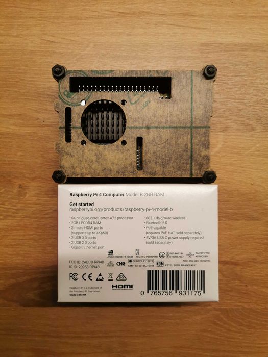 Raspbery Pi 4 model B 2GB + obudowa + radiatory