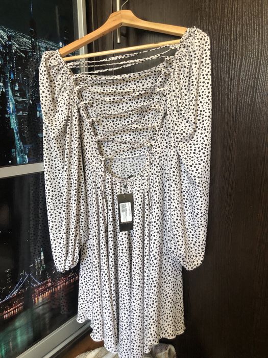 Сукня,плаття з довгим рукавом