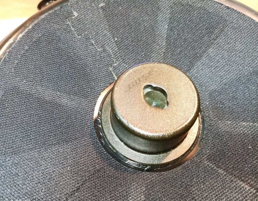 Bose subwoofer fabryczny 20 cm 2 ohm 100% sprawny