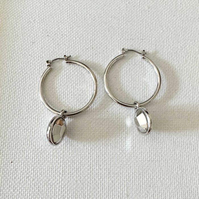 Kolczyki & Other Stories z zawieszką