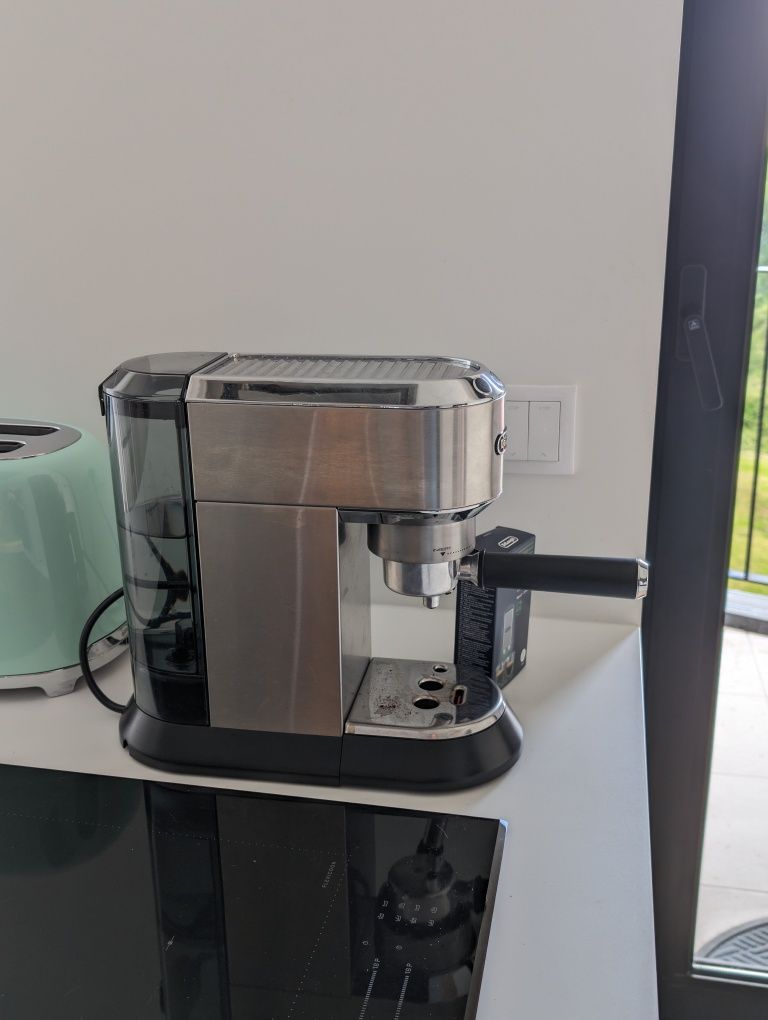 Maquina Café De'Longhi Dedica