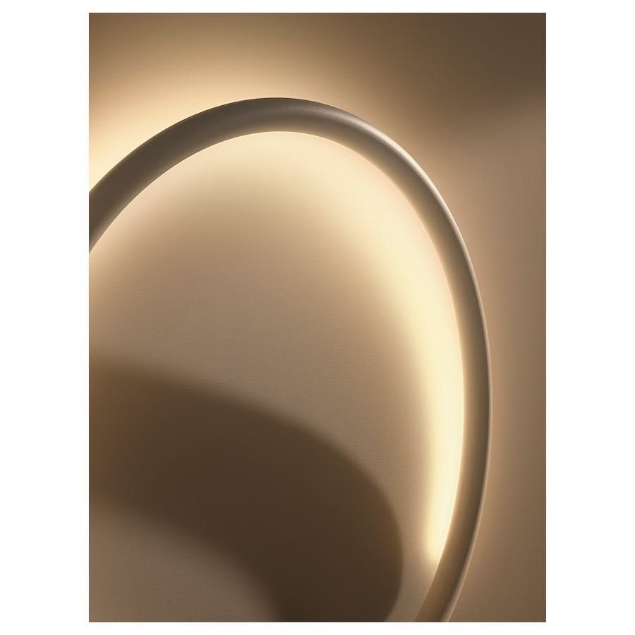 Lampa metalowa biała koło Ikea Varmblixt Led Space Age Retro