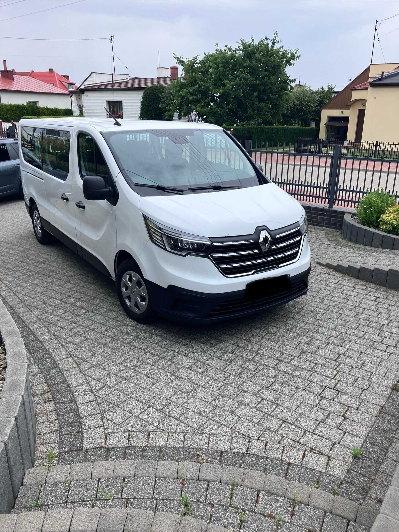 Wynajmę busa 9-cio osobowego Trafic long L2H1