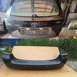 209 Toyota Klapa zderzak kombi czarny