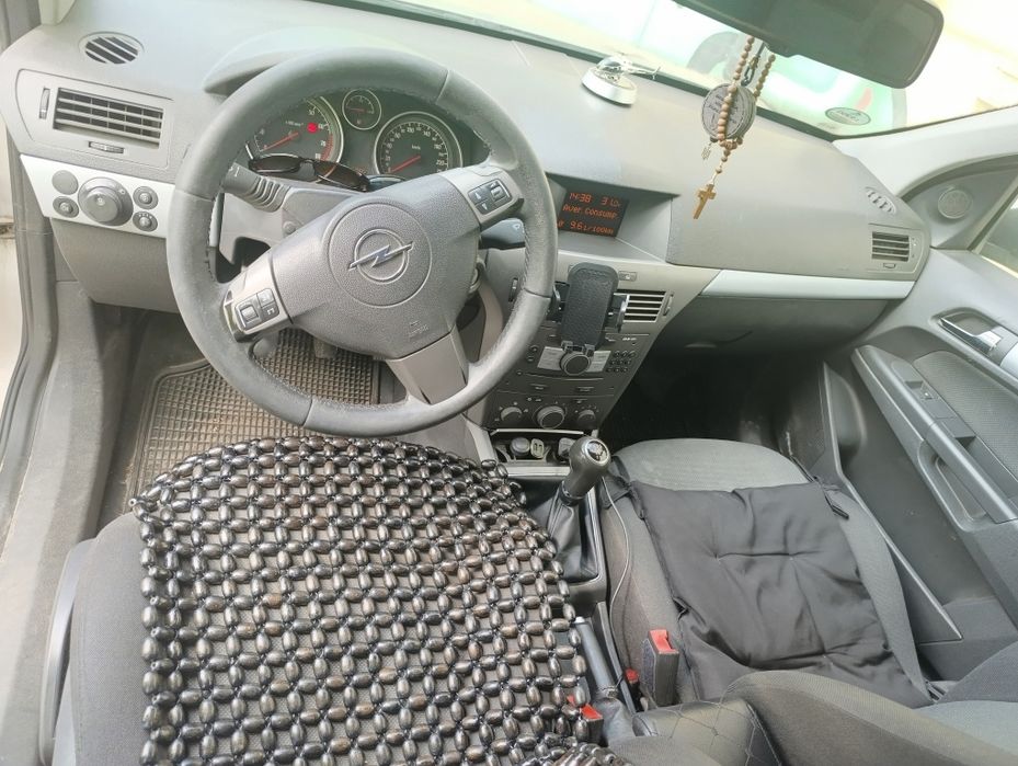 Продаж Опель Астра Н (2006)