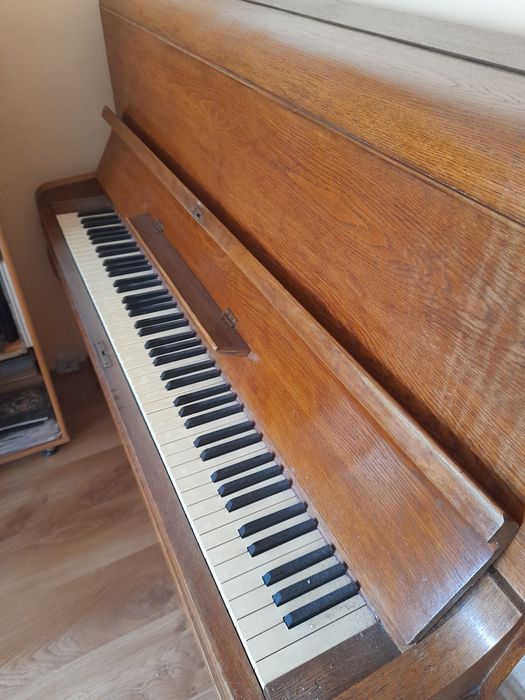 Pianino Calisia .Używane .