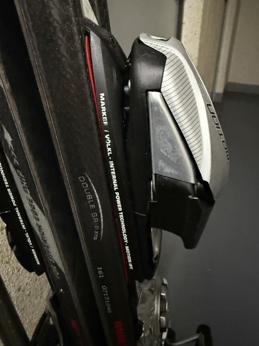 Esquis Völkl Cross Tiger G2 Titanium – 1,60m – Pouco Uso