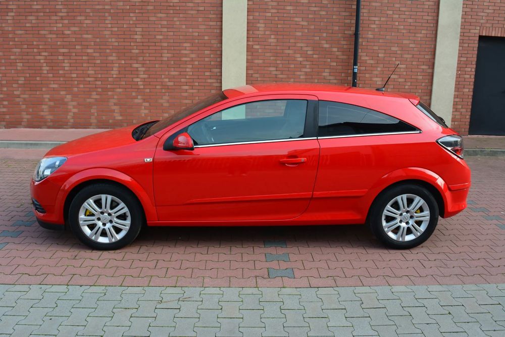 Opel Astra Opel Astra H GTC 1.6 Turbo Benzyna 180 koni 2009 rok