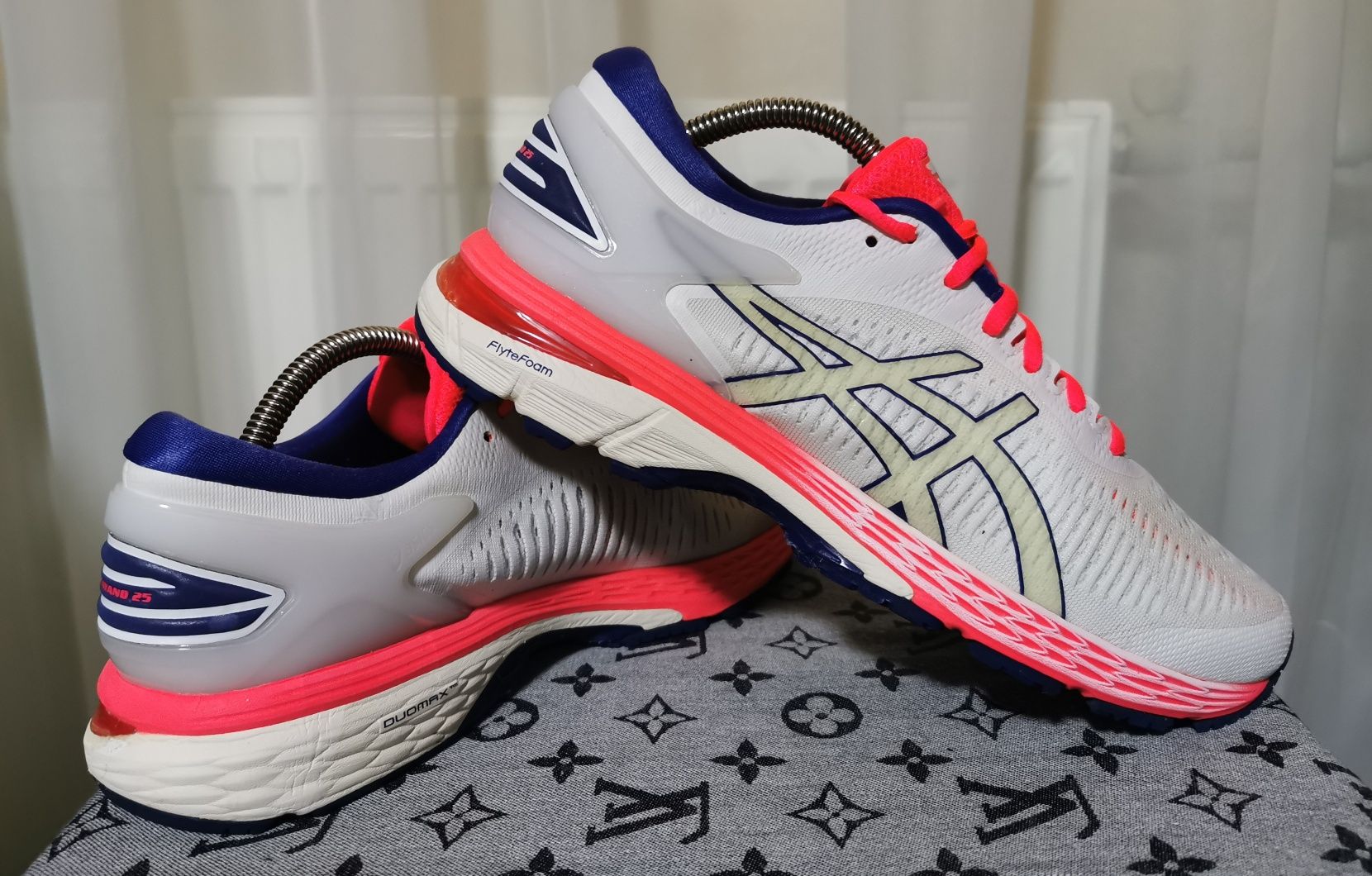 Кроссовки для бега Asics Gel Kayano 25.Оригинал