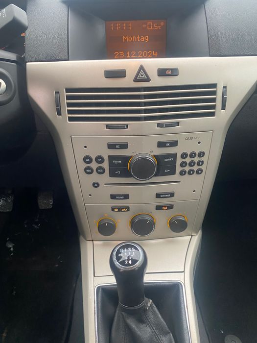 Продам Opel Astra H