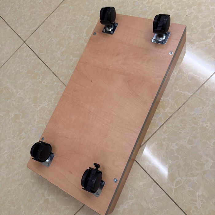 Подставка на колесиках для системного блока компьютера