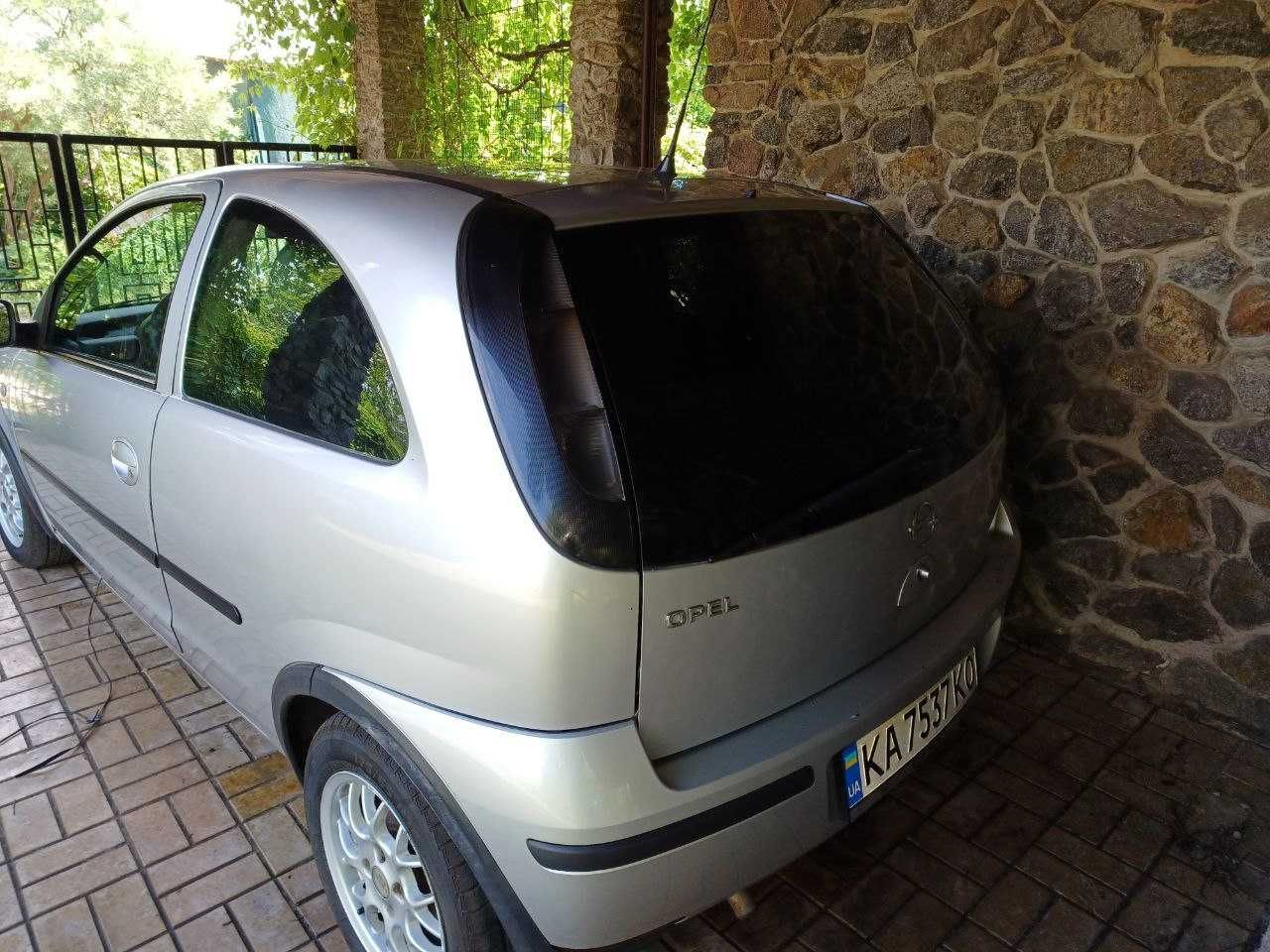 Авто Opel Corsa c