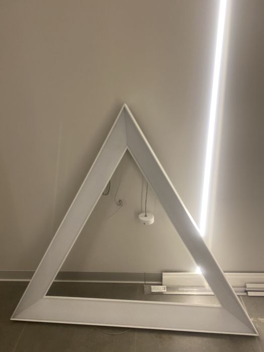 Lampy biurowe trojkąt  Geometric Ring Led 82W 4000k led 80Ra