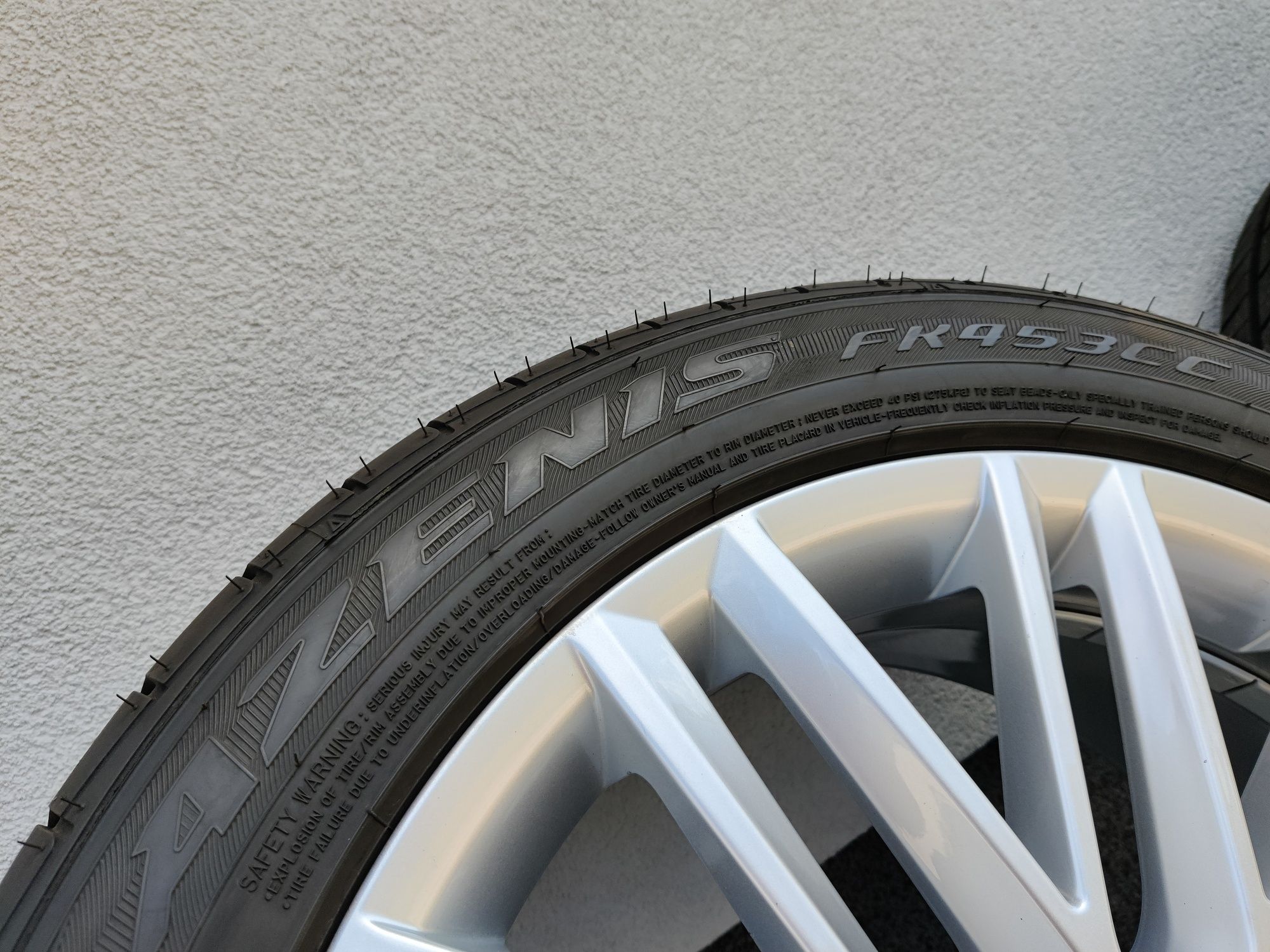 4szt. Opony letnie Falken 215/50R18 w super stanie, 7,5-6,5mm