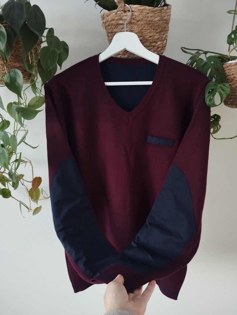 Bordowy męski sweter w serek z wełną r. M/L