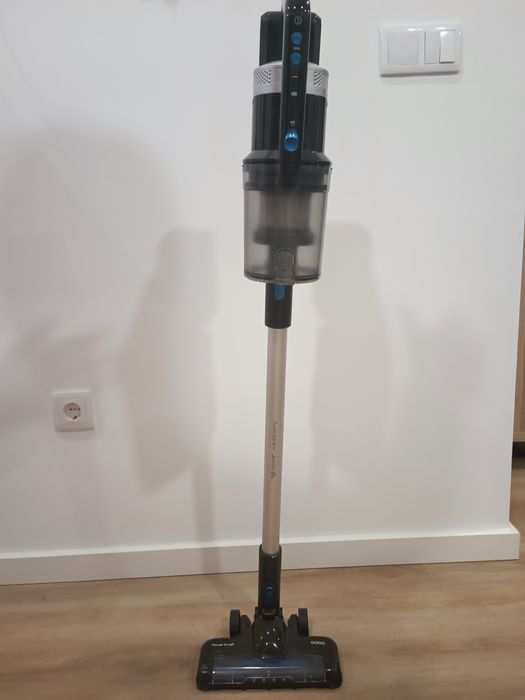 Aspirador vertical QUIGG
