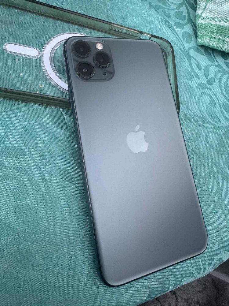 IPhone 11 Pro Max 256GB c/ caixa