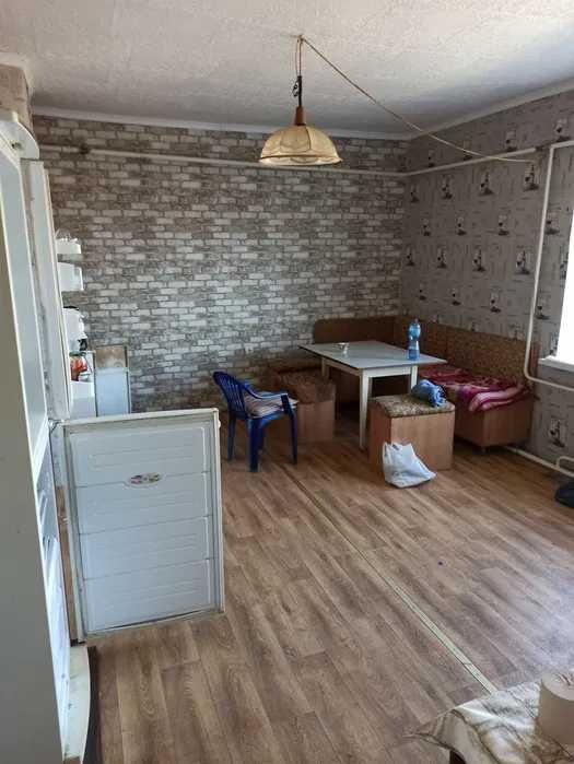 (13) Продам будинок в 3 кварталі с. Великий Дальник.