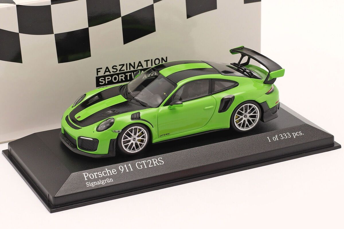 Minichamps 1:43 Porsche 911 GT2 RS ano 2018