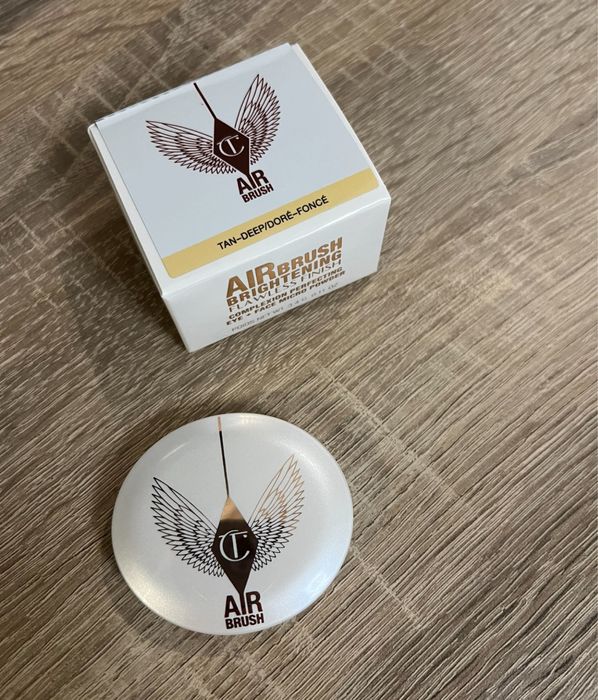 Charlotte Tilbury puder nowy!