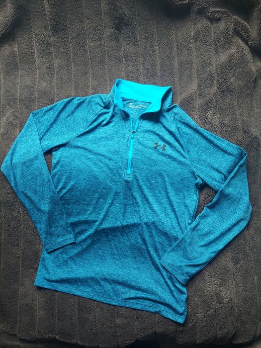 Кофта футболка фірми Under Armour оригінал 

Розмір по бірці: S

Детал