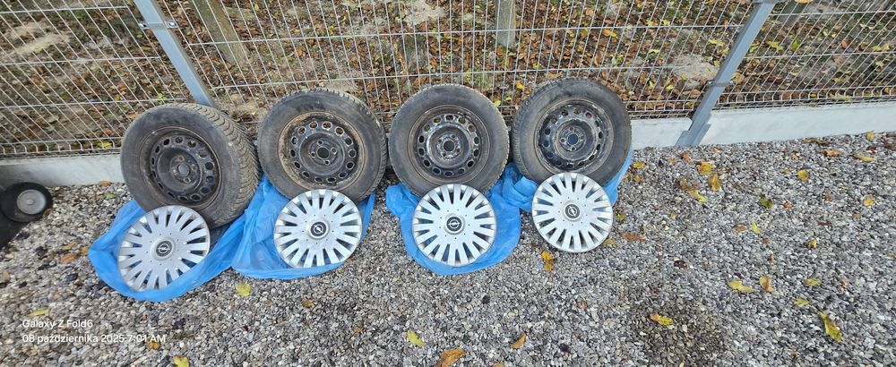 Koła zimowe, felgi 4x100, opony 175/70/14, honda,opel chevrolet, dekle