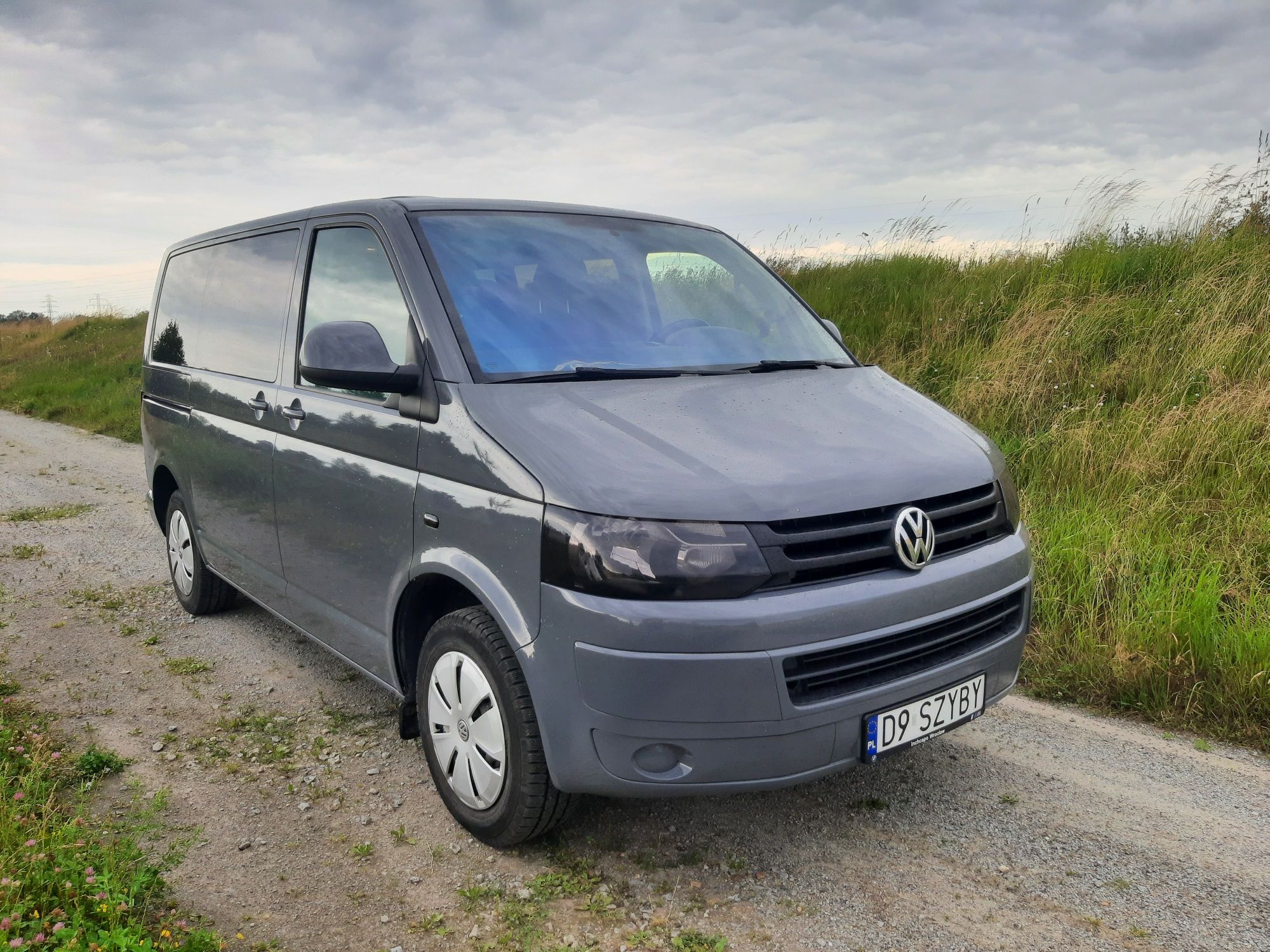 T5 2.0tdi 14r. Osobowy Klima przod i tyl 100% sprawny
