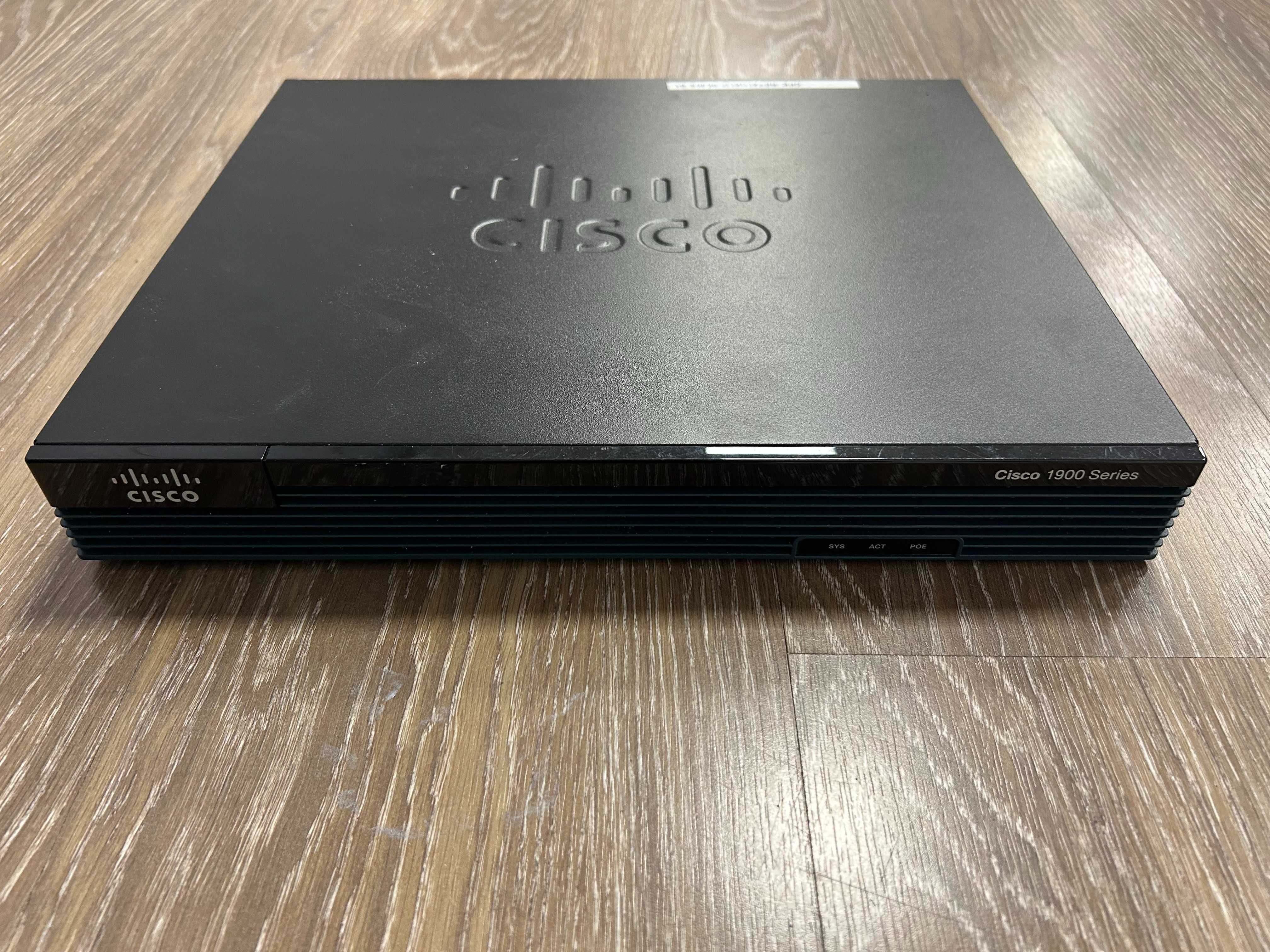 Router Cisco 1921