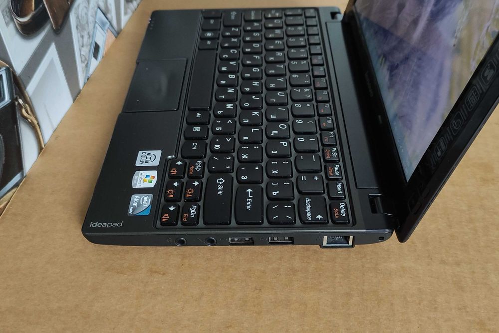 Нетбук Lenovo в гарному стані_Швидкий Intel 1.67 ГГц_2 ГБ DDR3_160 ГБ.