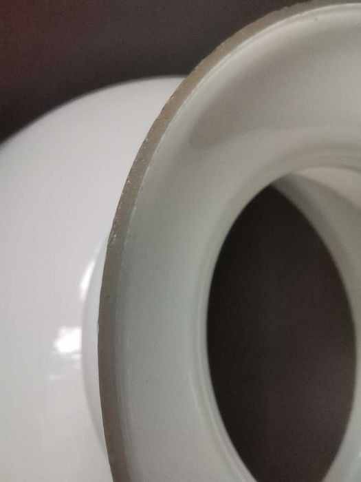 Szklany klosz PRL 1988 — mleczny, średnica 22,8 cm, stan bardzo dobry
