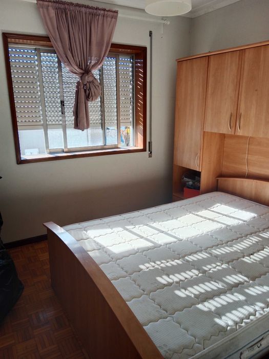 Aluga-se Quarto 270eur