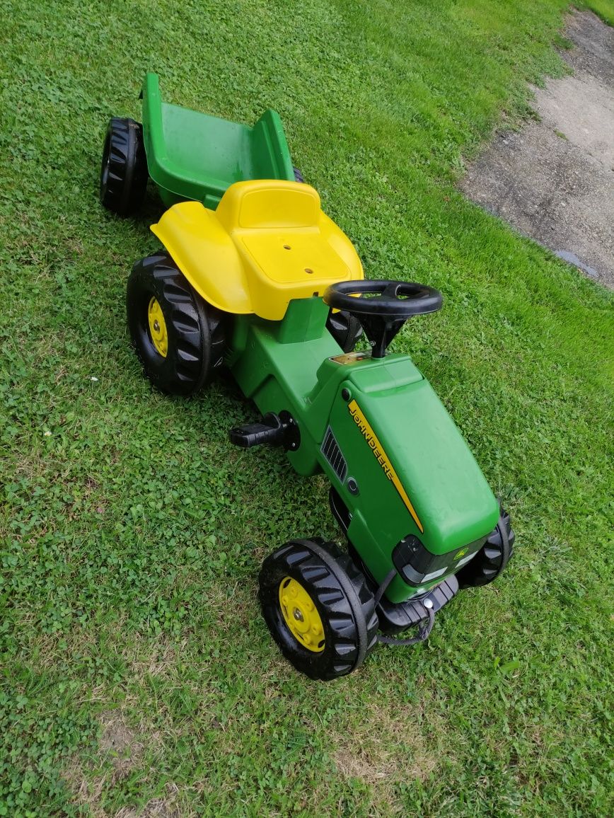 Traktorek John Deere na pedały