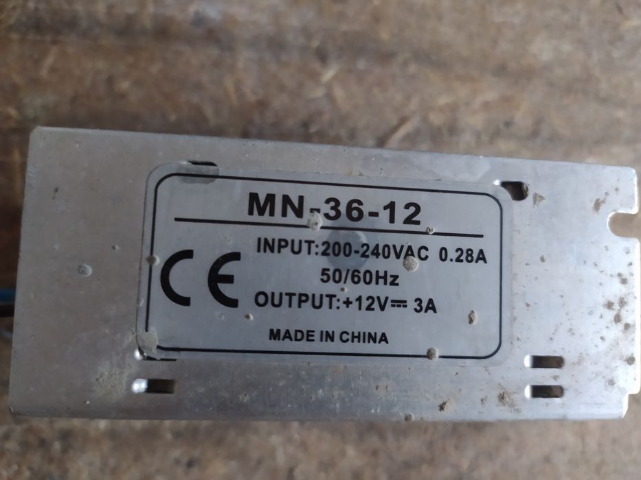 Блок питания 12 в,3 Ам.