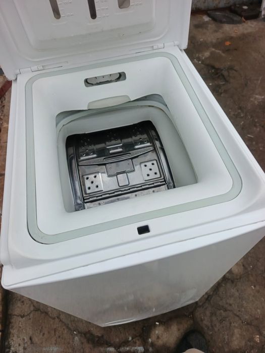 Пральна машина Whirlpool верхня загрузка