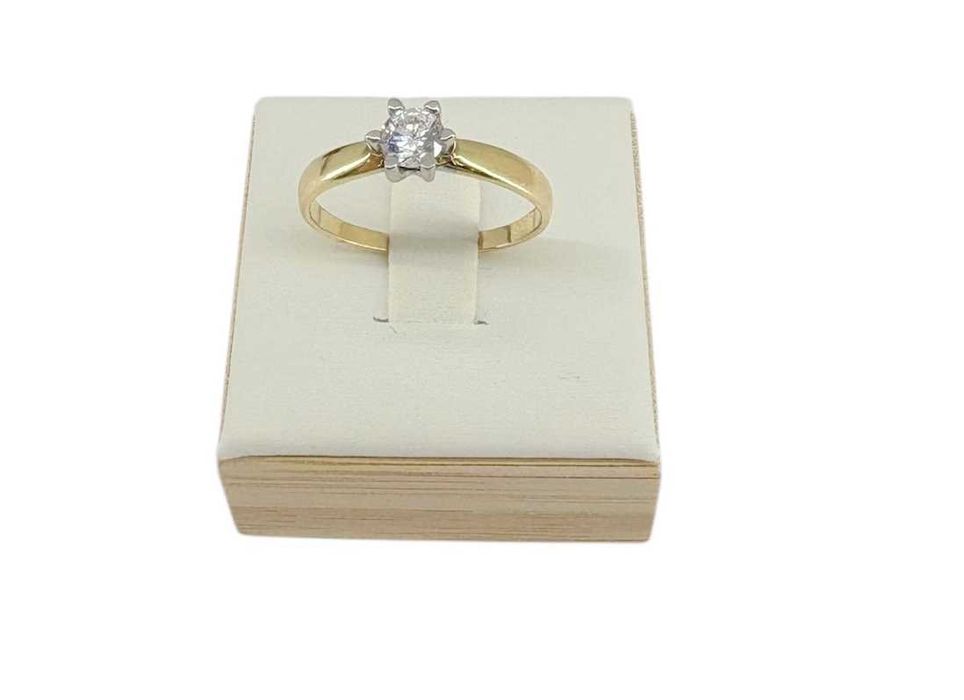 Uroczy złoty pierścionek  2,93G 585 R.23