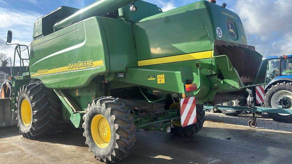 Kombajn Zbożowy John Deere 9560 WTS 2002 Rok Heder Wózek Klimatyzacja