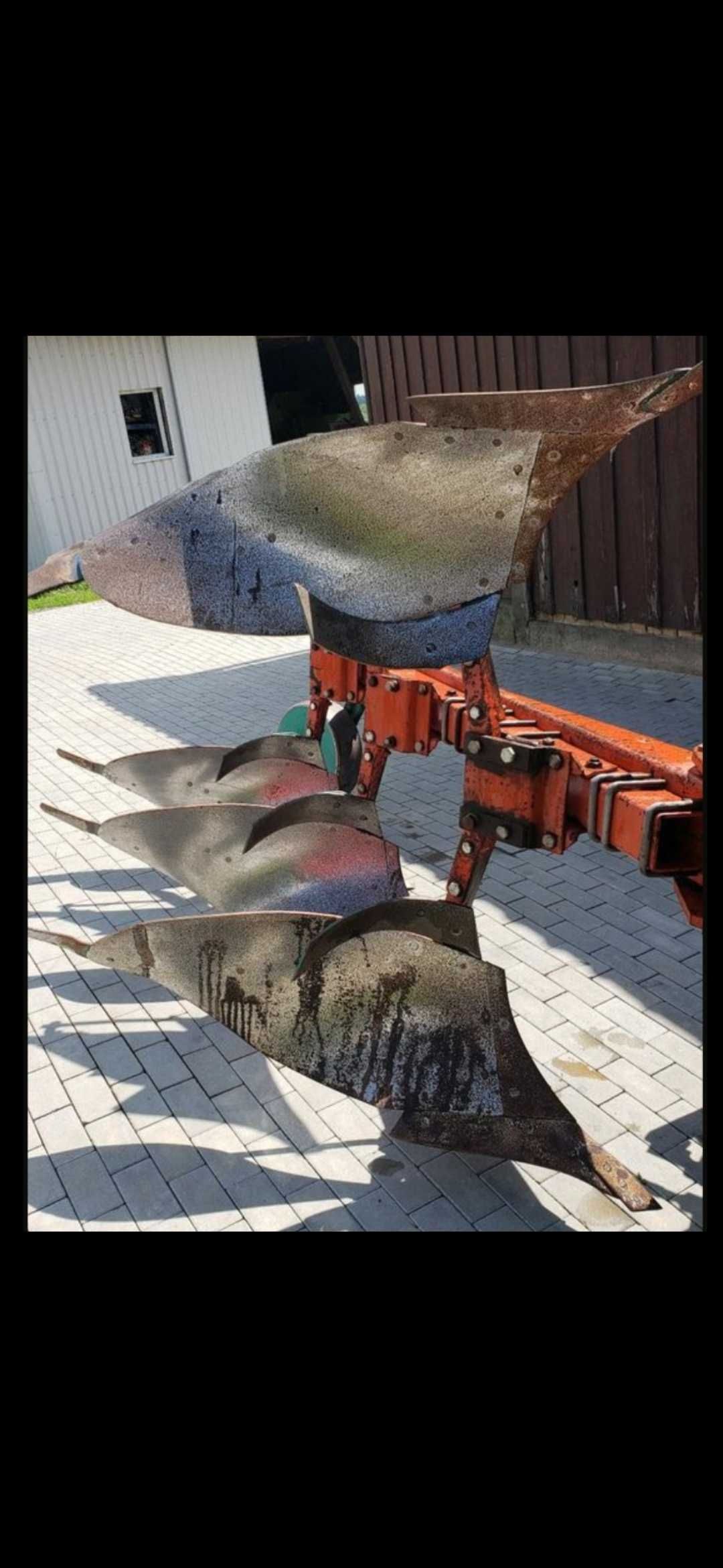 Pług 3 skibowy obrotowy KVERNELAND