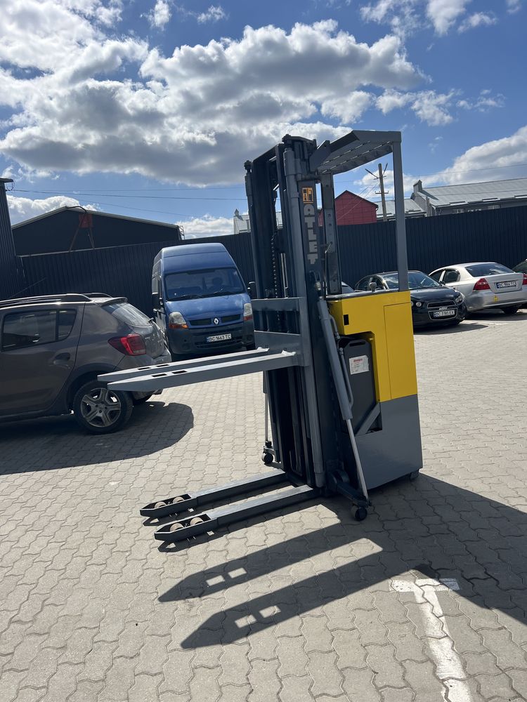 Atlet  AJN 13600 штабелер