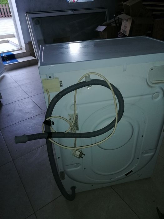 Пральна машинка indesit