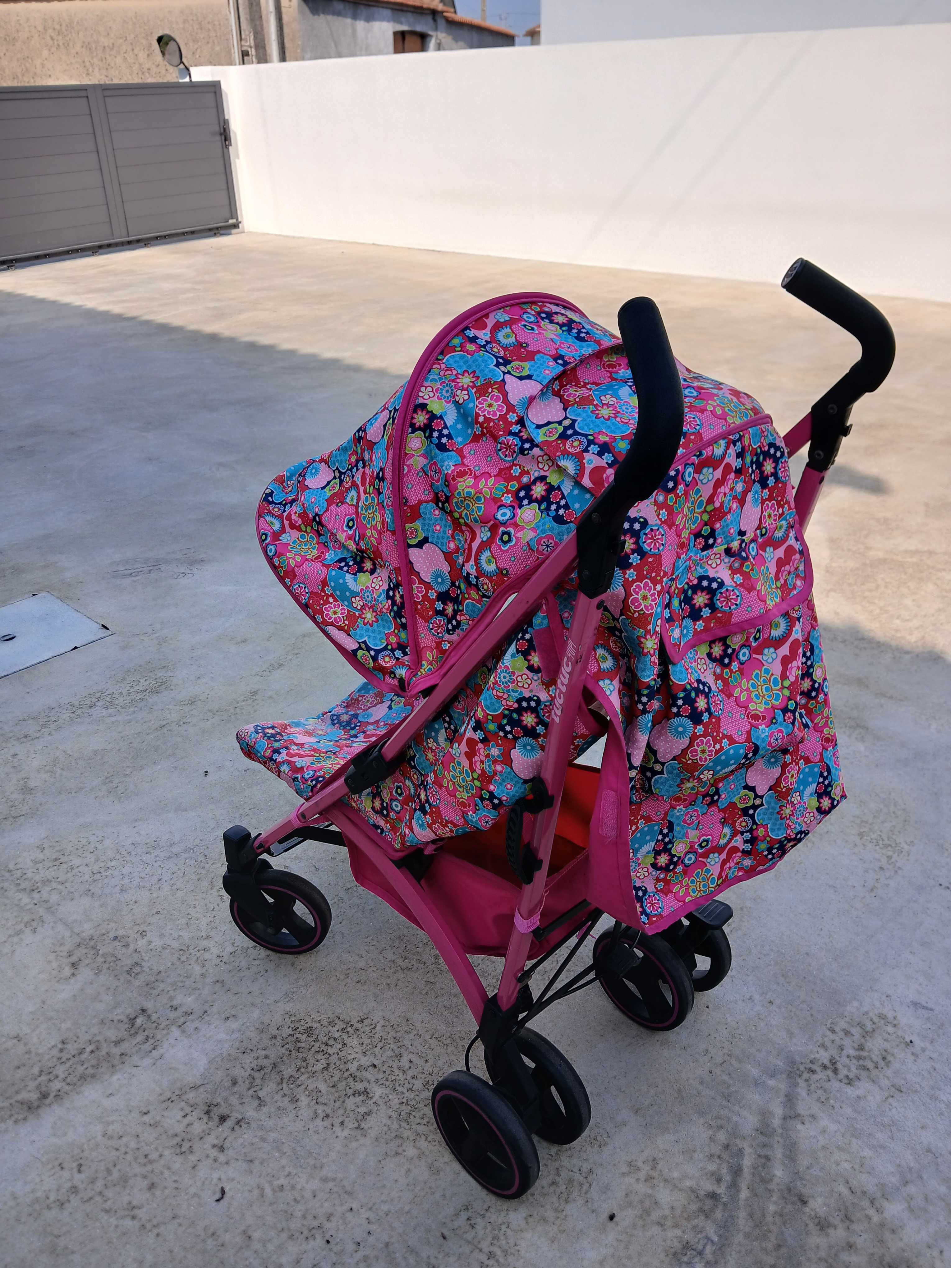 Carrinho de passeio tuctuc